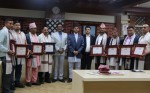 वैदेशिक रोजगारबाट प्राप्त ज्ञानको सदुपयोग गरी उद्यमी बनेका आठ युवा सम्मानित