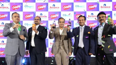 रिलायन्स र चौधरी ग्रुपको सहकार्यमा लोकप्रिय कोल्ड ड्रिंक ब्रान्ड ‘क्याम्पा’ नेपाली बजारमा