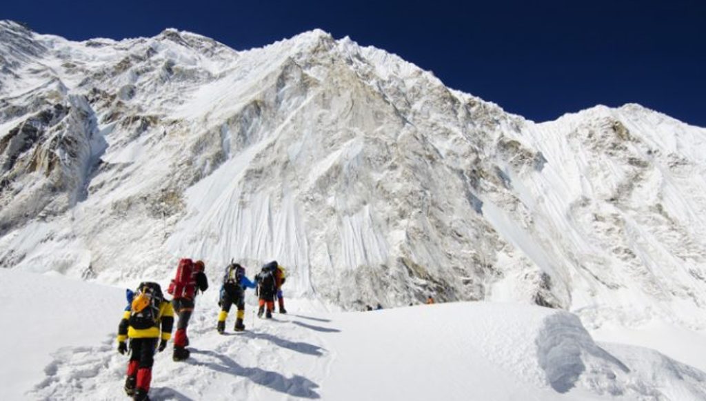 हिमाल आरोहणबाट करिब ६४ करोड राजस्व सङ्कलन